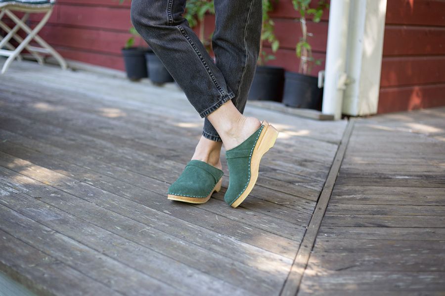 Da Vinci Green Suede