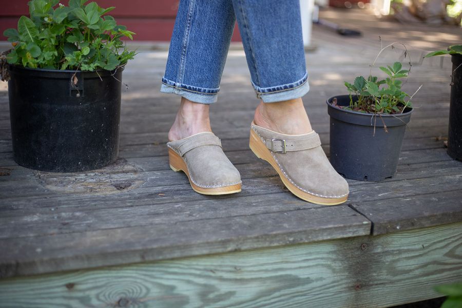 Johansson Taupe Suede